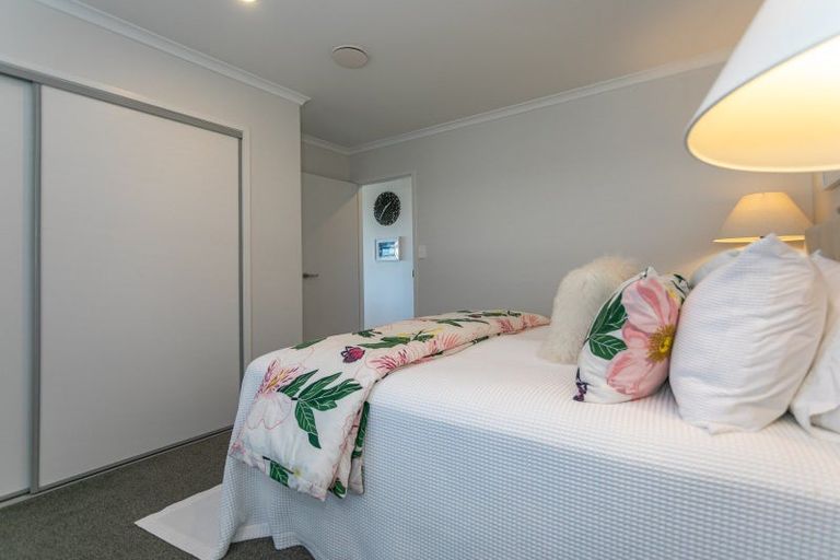 Photo of property in 18 Ross Place, Whiritoa, Whangamata, 3691