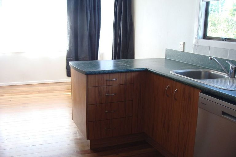 Photo of property in 25 Battiscombe Terrace, Waitara, 4320