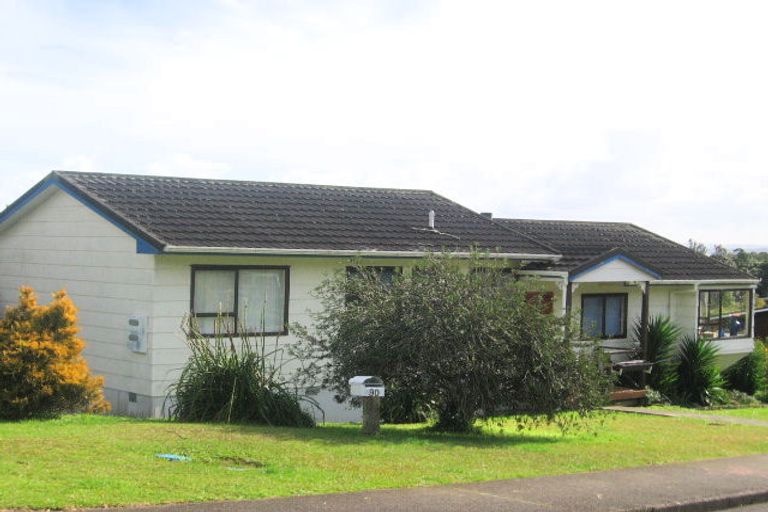 Photo of property in 90 Red Hill Road, Red Hill, Papakura, 2110