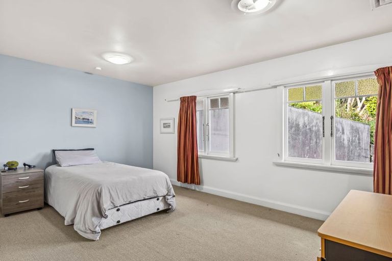 Photo of property in 31 Tahunanui Drive, Tahunanui, Nelson, 7011