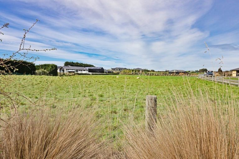 Photo of property in 56 Sunrise Drive, Seaward Bush, Invercargill, 9812