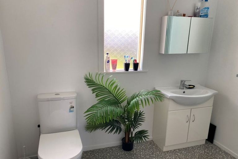 Photo of property in 37 Plunket Avenue, Petone, Lower Hutt, 5012