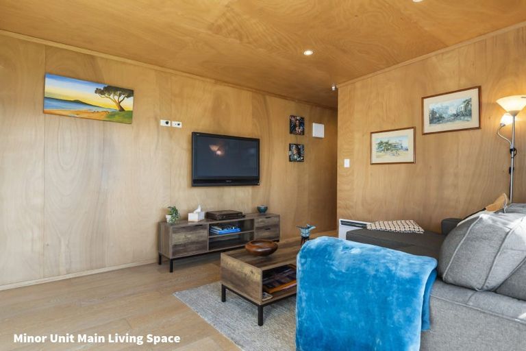 Photo of property in 127 Oaktree Avenue, Browns Bay, Auckland, 0630