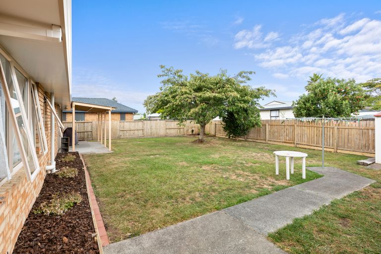 Photo of property in 10 Aldershot Place, Nawton, Hamilton, 3200