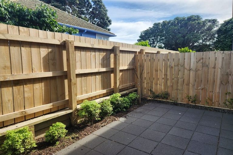 Photo of property in 3/12 Mana Avenue, Titahi Bay, Porirua, 5022