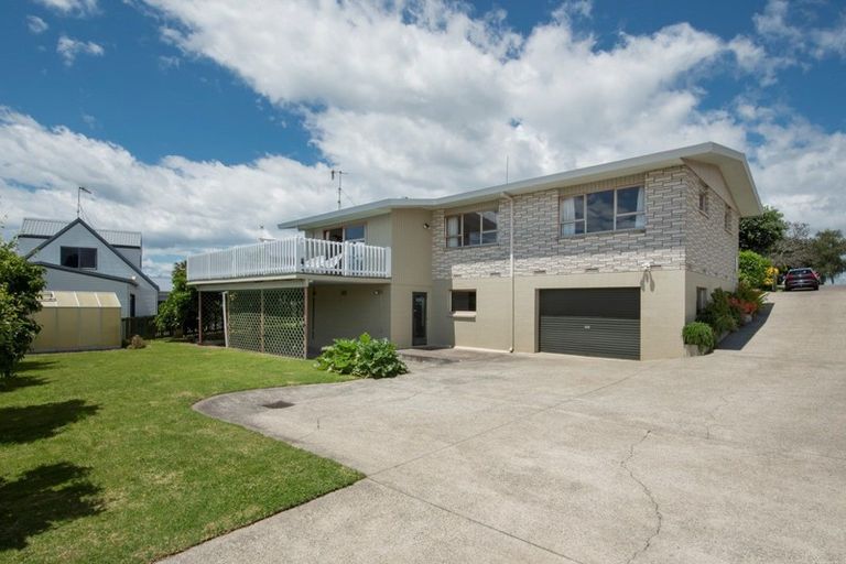 Photo of property in 15 Lorna Place, Brookfield, Tauranga, 3110