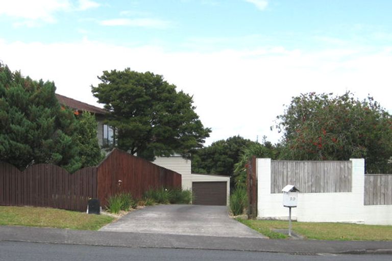 Photo of property in 39 West Harbour Drive, West Harbour, Auckland, 0618