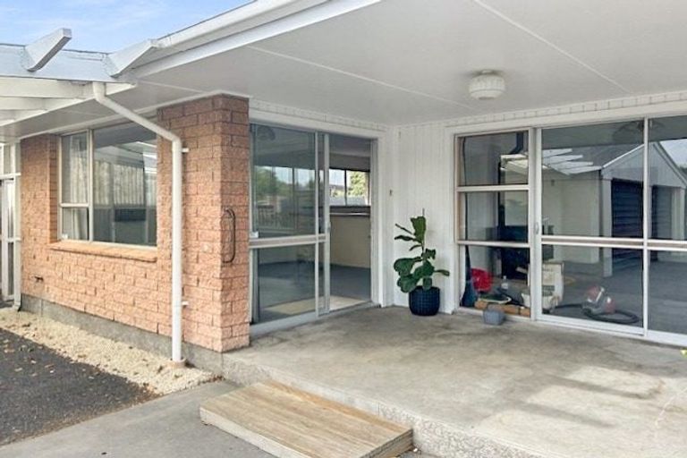 Photo of property in 22 Bucknell Street, Sockburn, Christchurch, 8042
