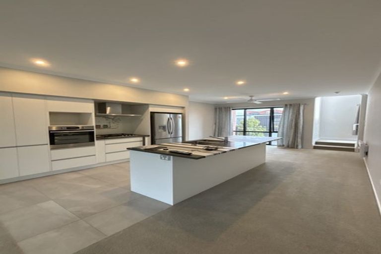 Photo of property in 13 William Stratton Lane, Hobsonville, Auckland, 0616