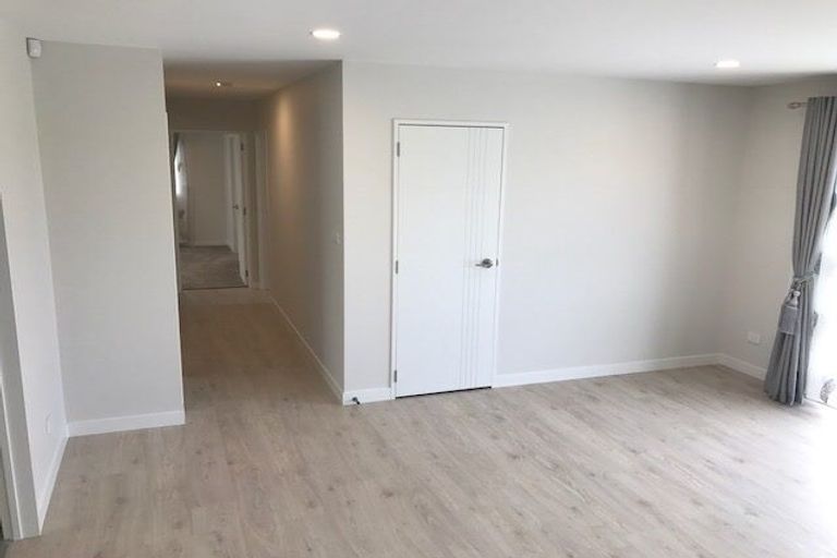 Photo of property in 17 Aileron Rise, Dairy Flat, Albany, 0794