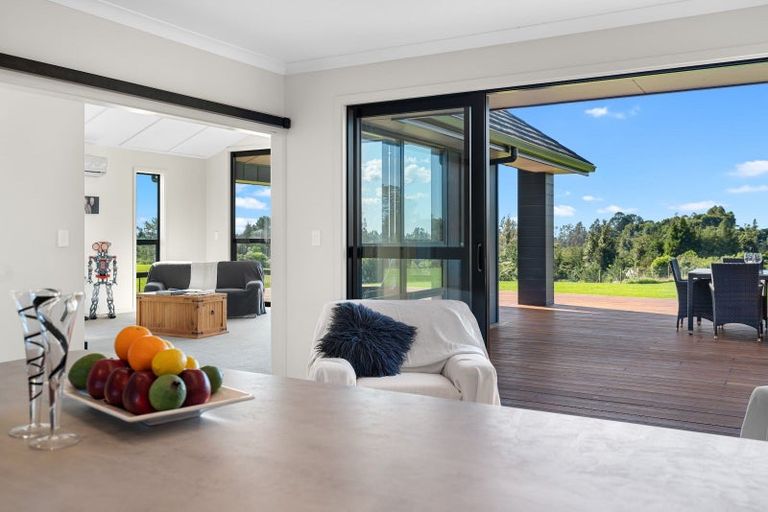 Photo of property in 23 Sarona Park Drive, Omanawa, Tauranga, 3171