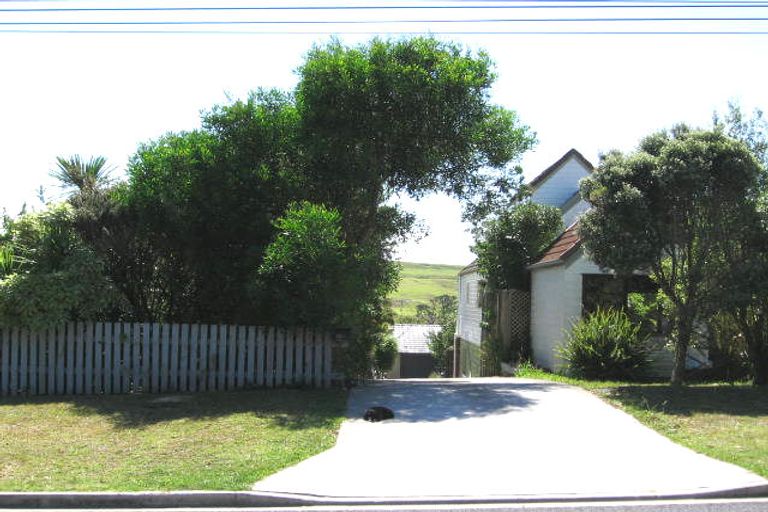 Photo of property in 11a Manuwai Road, Torbay, Auckland, 0630