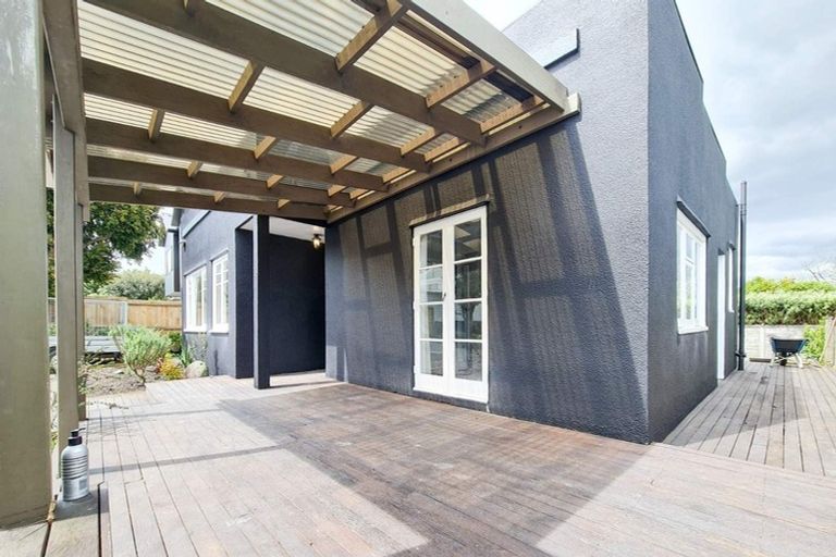 Photo of property in 36b Alberta Street, Point Chevalier, Auckland, 1022