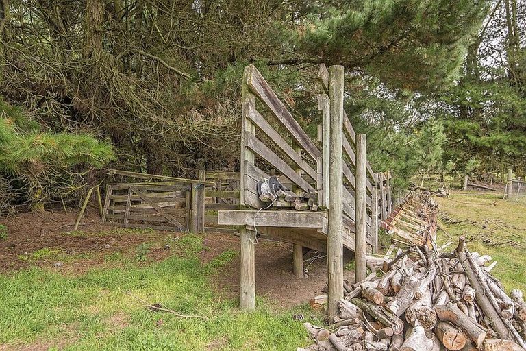 Photo of property in 508 Halkett Road, West Melton, Christchurch, 7671