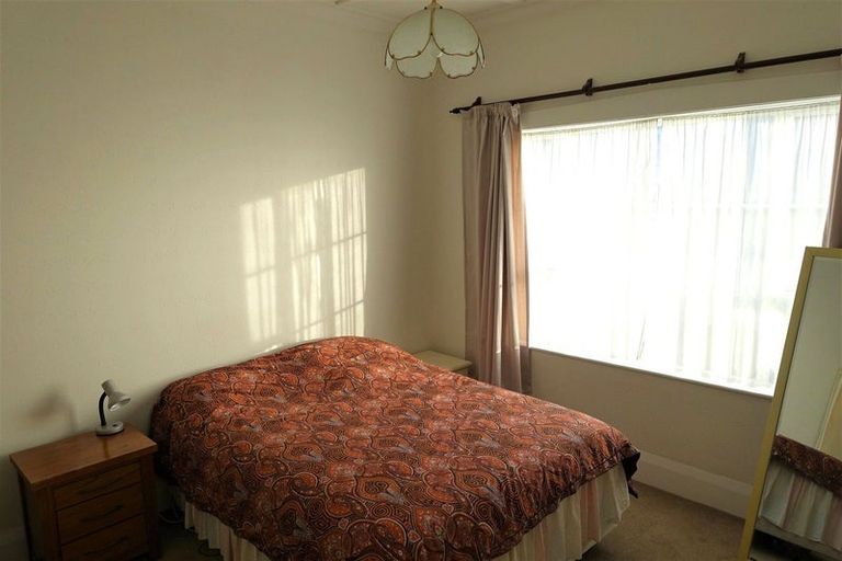 Photo of property in 1/137 Abbotts Way, Remuera, Auckland, 1050