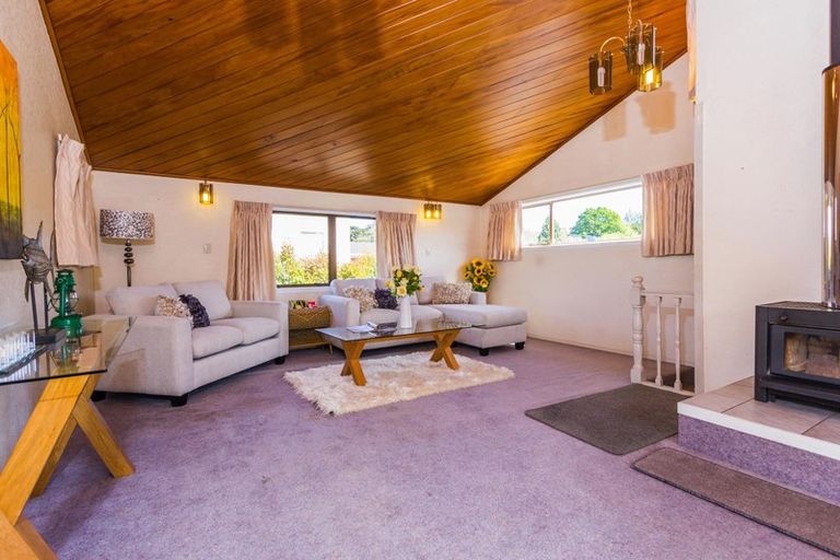 Photo of property in 1/7 Cezanne Place, New Lynn, Auckland, 0600