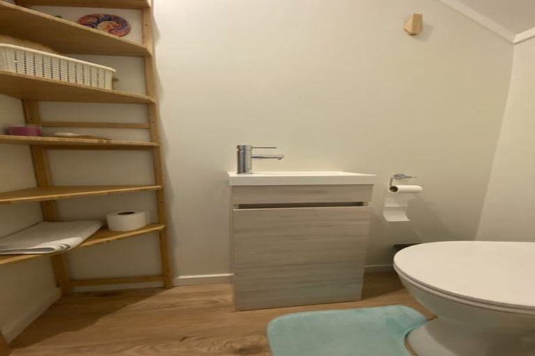 Photo of property in 10/15 Andersons Road, Oteha, Auckland, 0632