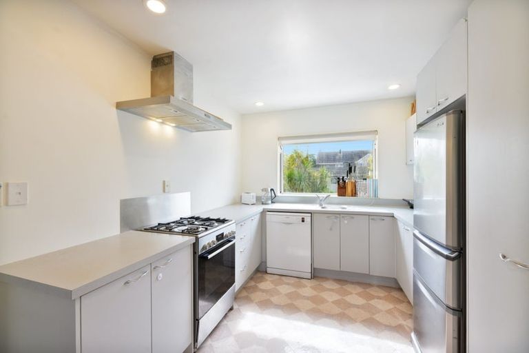 Photo of property in 2/23 Duncan Avenue, Te Atatu South, Auckland, 0610