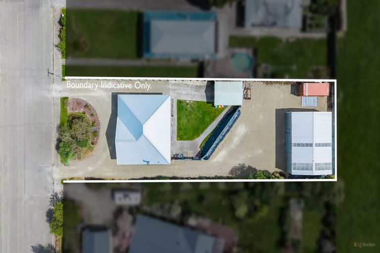 Photo of property in 10 Massey Street, Waimate, 7924