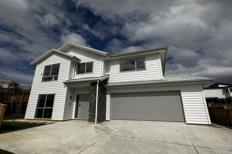 Photo of property in 1 Takurua Terrace, Orewa, 0931
