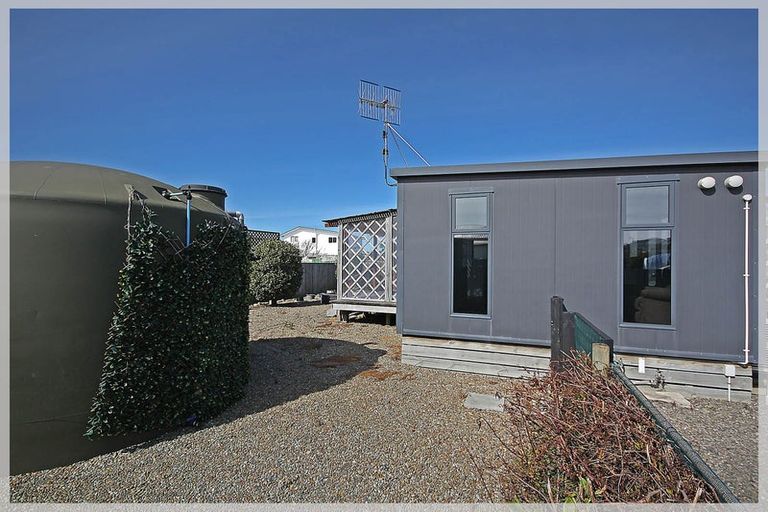 Photo of property in 15a Roore Street, Foxton Beach, Foxton, 4815