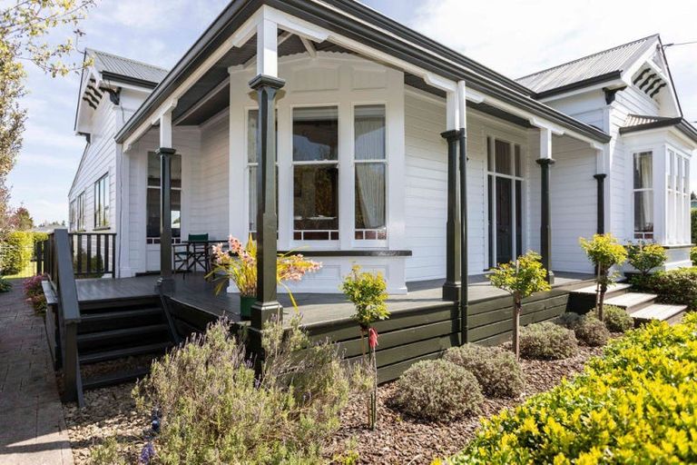 Photo of property in 21 Victoria Avenue, Dannevirke, 4930