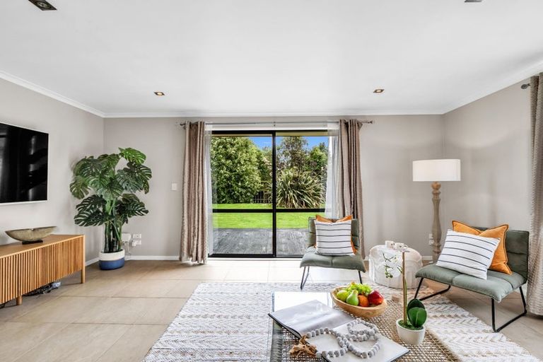 Photo of property in 107 High Street, Oxford, 7430