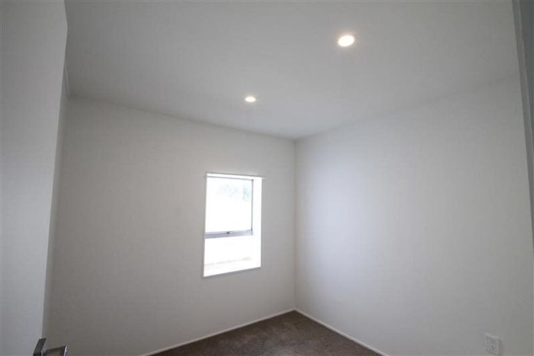 Photo of property in 606 Glenfield Road, Bayview, Auckland, 0629