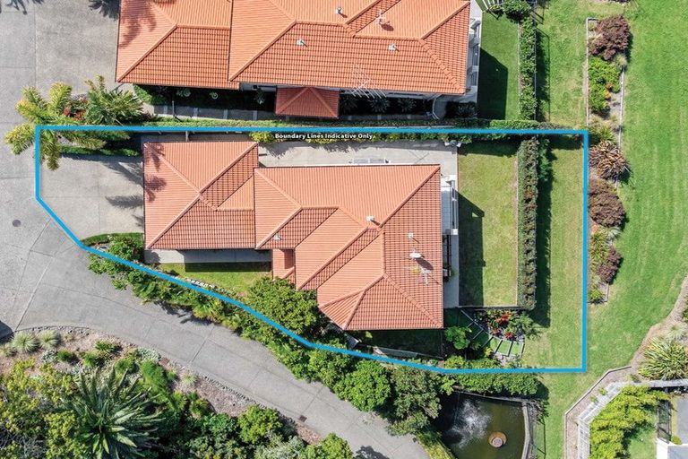 Photo of property in 1/126 Whangaparaoa Road, Red Beach, 0932