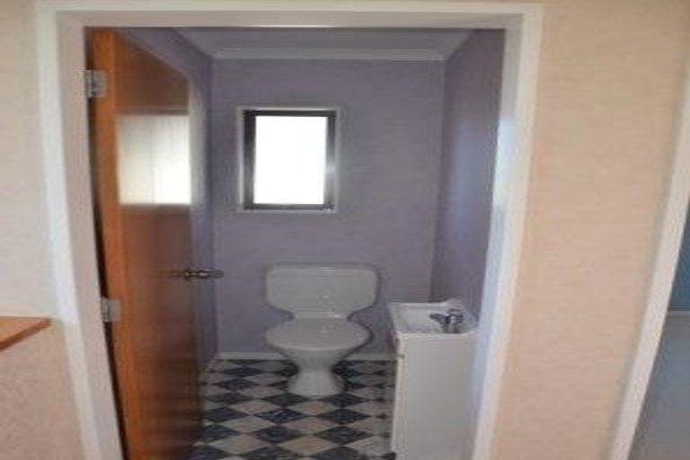 Photo of property in 12d Frankmoore Avenue, Johnsonville, Wellington, 6037