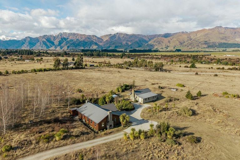 Photo of property in 66 Te Awa Road, Albert Town, Wanaka, 9382
