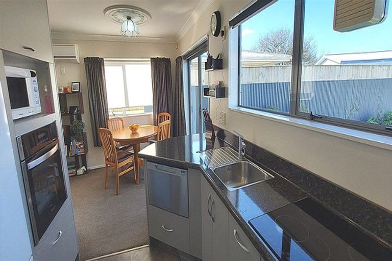 Photo of property in 212 Waihi Road, Hawera, 4610