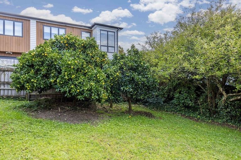 Photo of property in 20 Bellringer Road, Massey, Auckland, 0614