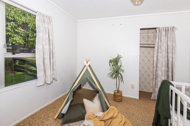 Photo of property in 25 Wolfe Street, Regent, Whangarei, 0112