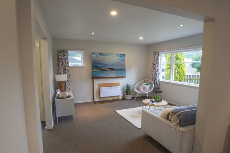 Photo of property in 29 Burden Avenue, Wainuiomata, Lower Hutt, 5014