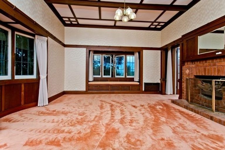 Photo of property in 118 Queen Street, Northcote Point, Auckland, 0627