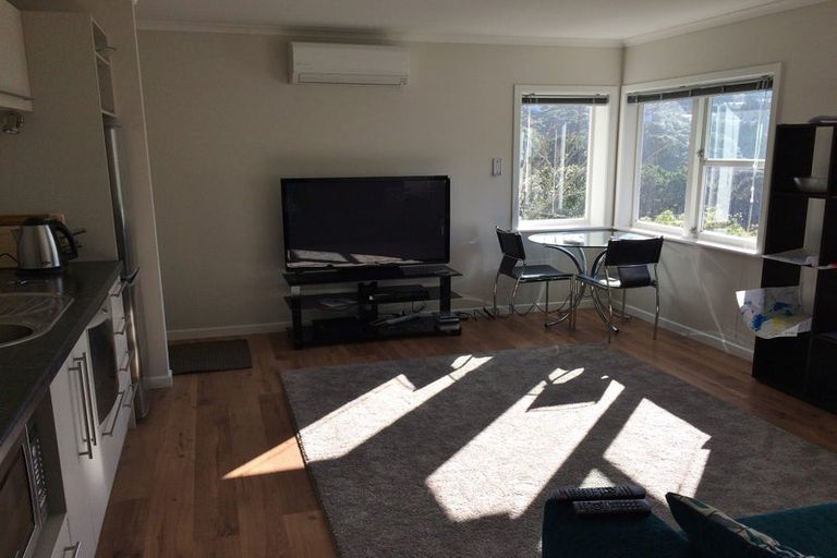 Photo of property in 39 Norwich Street, Wilton, Wellington, 6012