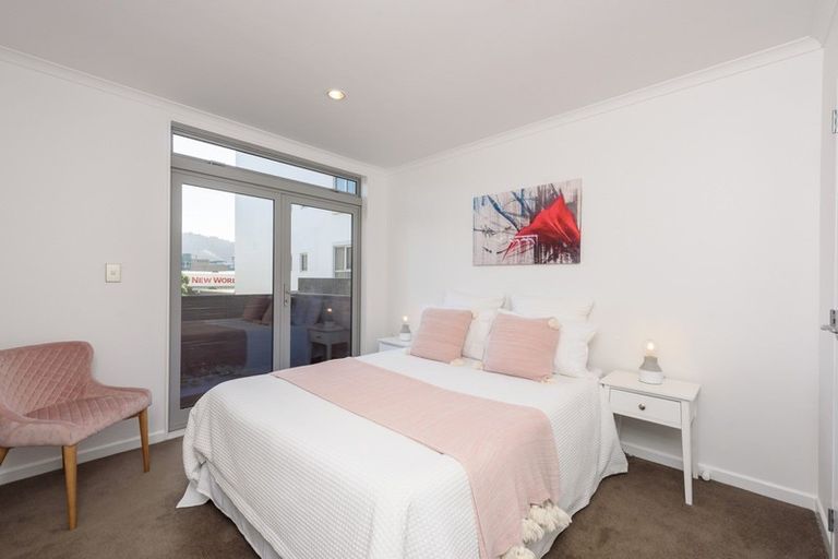 Photo of property in 9/15 Roxburgh Street, Mount Victoria, Wellington, 6011