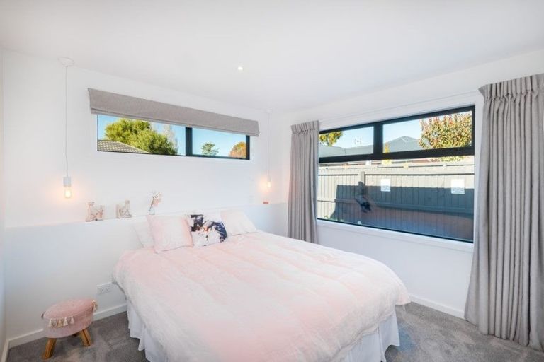 Photo of property in 40 Holiday Drive, Mairehau, Christchurch, 8052