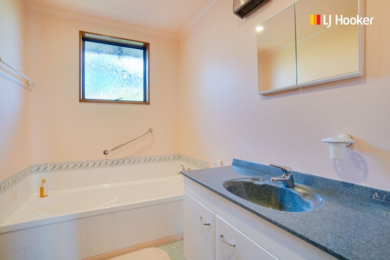 Photo of property in 240 Larnach Road, Waverley, Dunedin, 9013