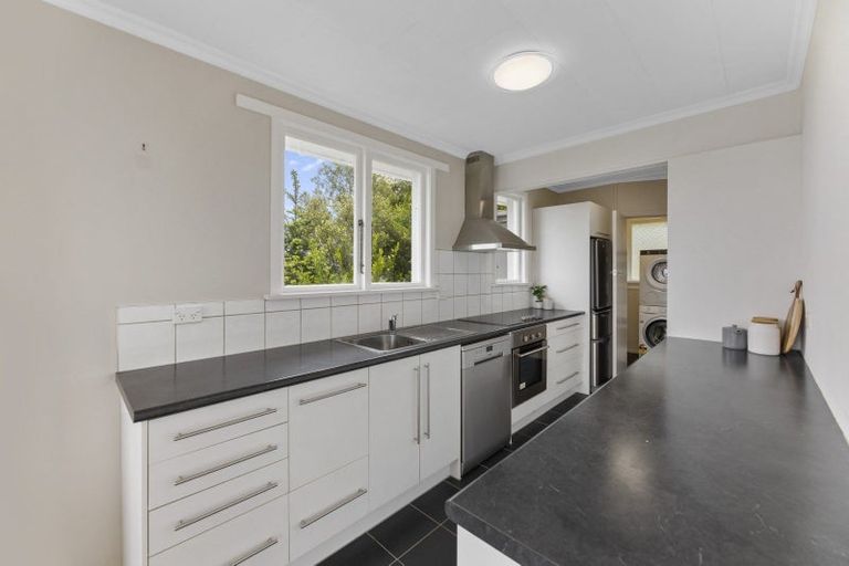 Photo of property in 69 Centennial Avenue, Helensburgh, Dunedin, 9010