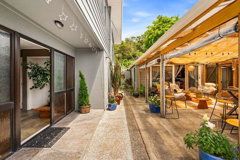 Photo of property in 45 John Dee Crescent, Red Beach, 0932