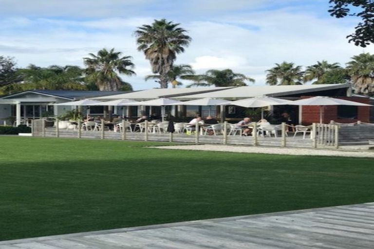 Photo of property in 16 Plantation Terrace, Orewa, 0931