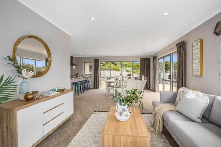 Photo of property in 25 Milford Street, Aotea, Porirua, 5024