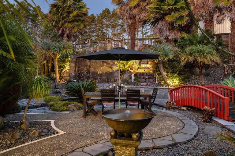 Photo of property in 82 Brownhill Road, Whitford, Manurewa, 2576