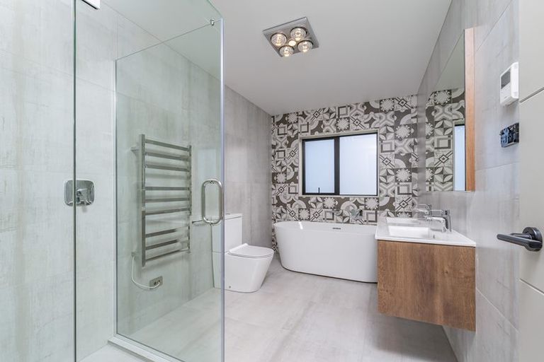 Photo of property in 13 Drover Close, Flat Bush, Auckland, 2019