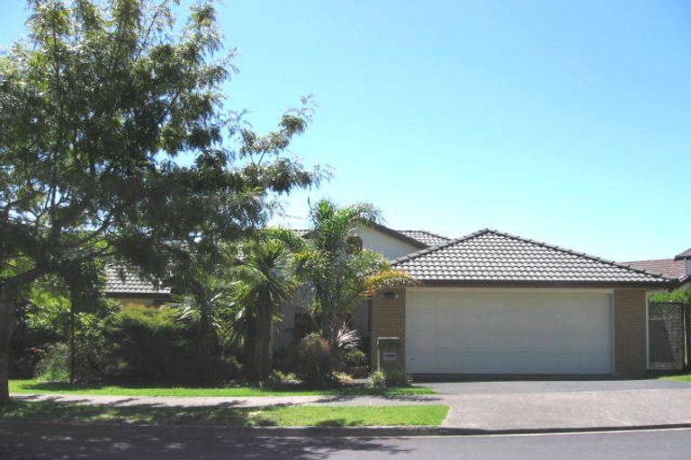 Photo of property in 4 Phoebe Meikle Place, Torbay, Auckland, 0630