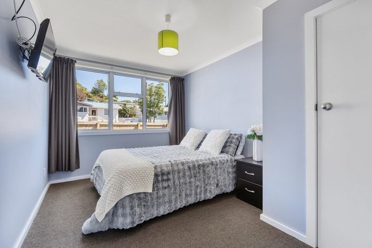 Photo of property in 9 Regent Place, Blagdon, New Plymouth, 4310