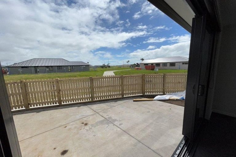 Photo of property in 41 Pasture Way, Papamoa, 3118