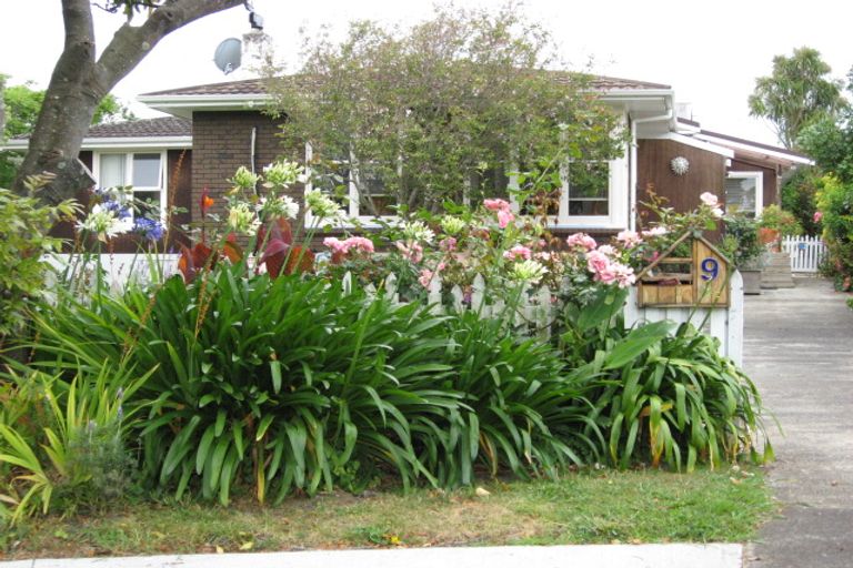 Photo of property in 9 Titoki Avenue, Mangere Bridge, Auckland, 2022